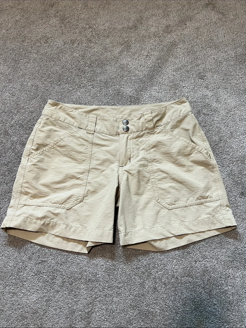 Patagonia Nylon Hiking Shorts Tan size 2